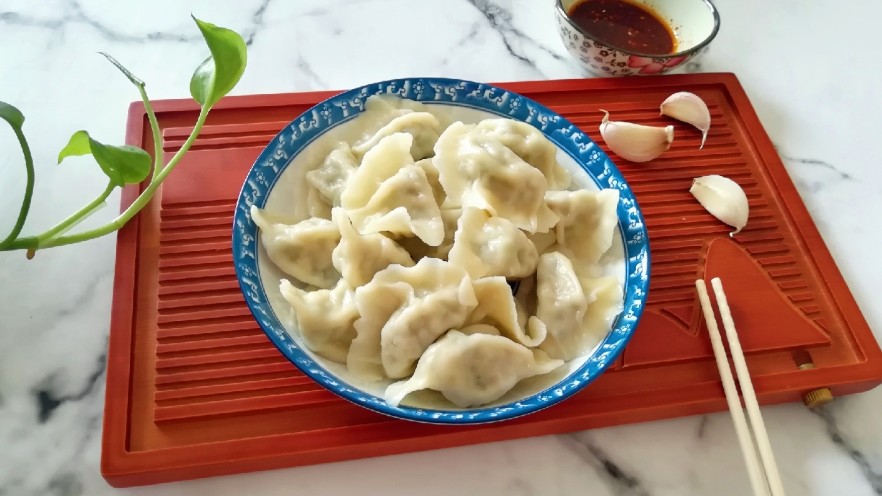 槐花大肉馅饺子