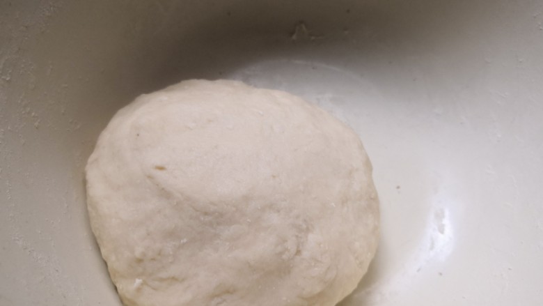 山药小饼,用手揉成面团放几分钟