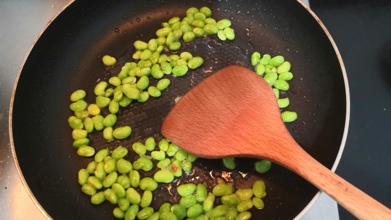 糖醋茭白豆仔,把豆仔,翻炒均匀