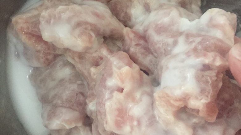 家庭版锅包肉,让每一片肉都裹上白色的披风