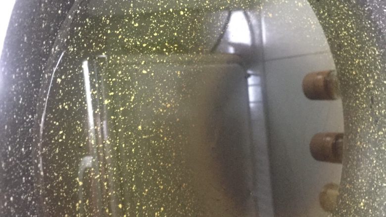 家庭版锅包肉,热锅厚油，最好找深点的锅，我这个锅太费油