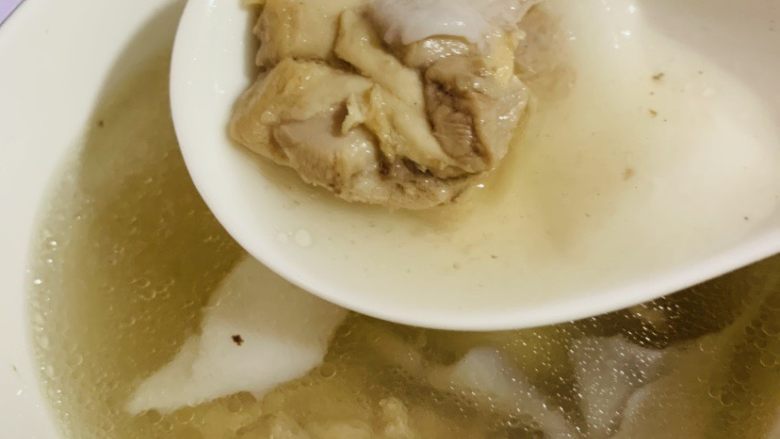 椰子鸡汤,菜品完成