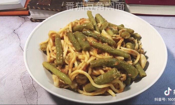 🍅番茄豆角焖面,收汁即可出锅
