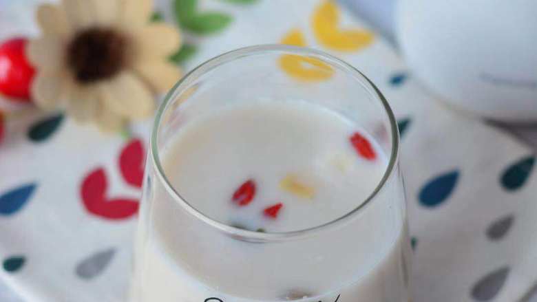 藜麦大豆燕麦豆浆,藜麦大豆燕麦豆浆