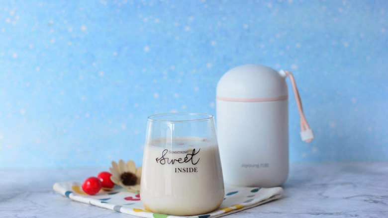 藜麦大豆燕麦豆浆,藜麦大豆燕麦豆浆