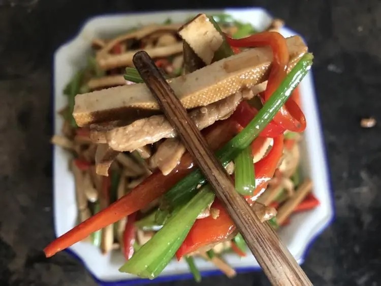 豆干炒芹菜