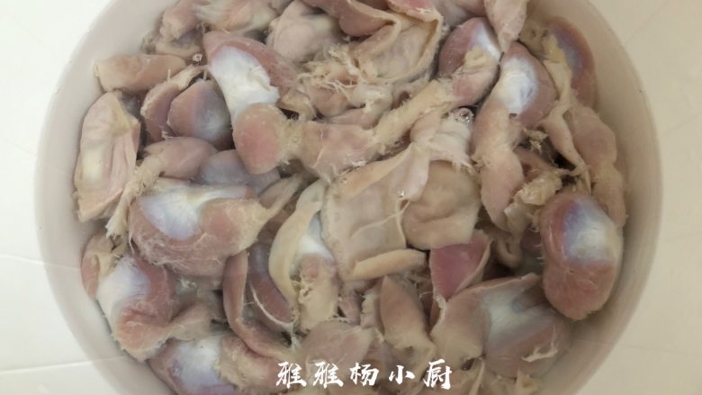 烤鸡肾,冲洗至水变清澈