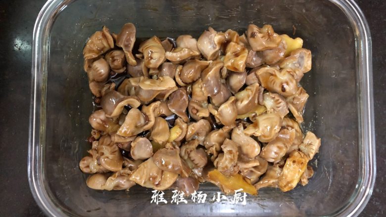 烤鸡肾,搅拌均匀腌制一会