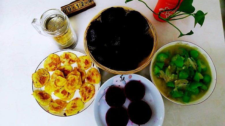 土豆、鸡蛋椒盐小饼,铛铛挡~开吃了!