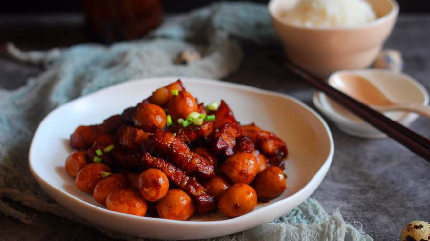 红烧肉鹌鹑蛋