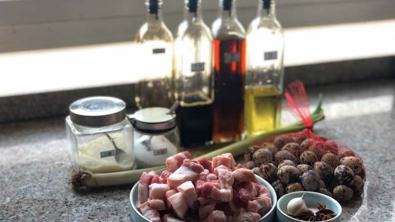 红烧肉鹌鹑蛋,准备食材