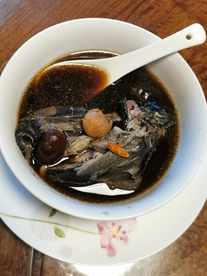 客家娘酒乌鸡汤-补血养颜