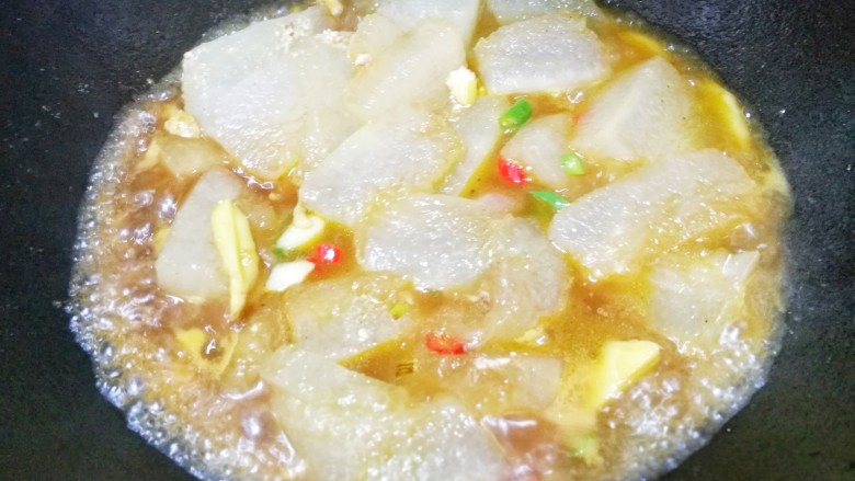 红烧冬瓜,煮2分钟,无敌好吃的冬瓜就做好啦。
