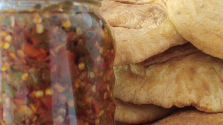 油饼,配酱，配炒菜，或者配汤吃都很美味！