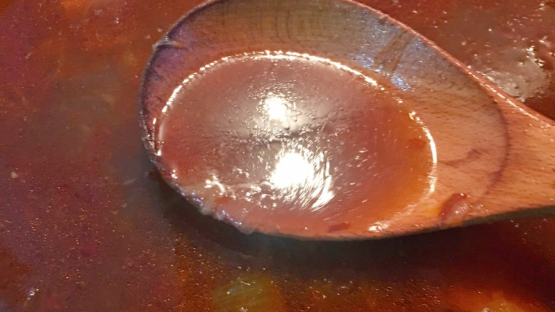 萝卜牛腩煲,试味道,