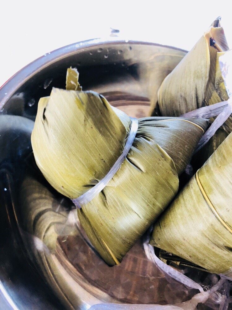 板栗猪肉鹌鹑蛋粽子,出锅啦!