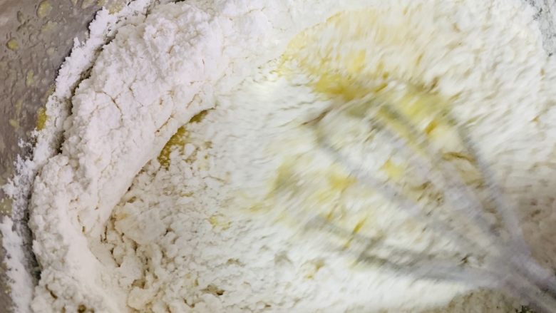 华夫饼,用打蛋器Z手法搅拌,搅拌至无颗粒。