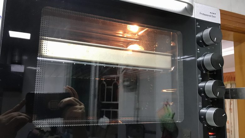 抹茶蔓越莓麻薯,烤箱中层180度烤30分钟