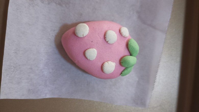 卡通凤梨酥,草莓