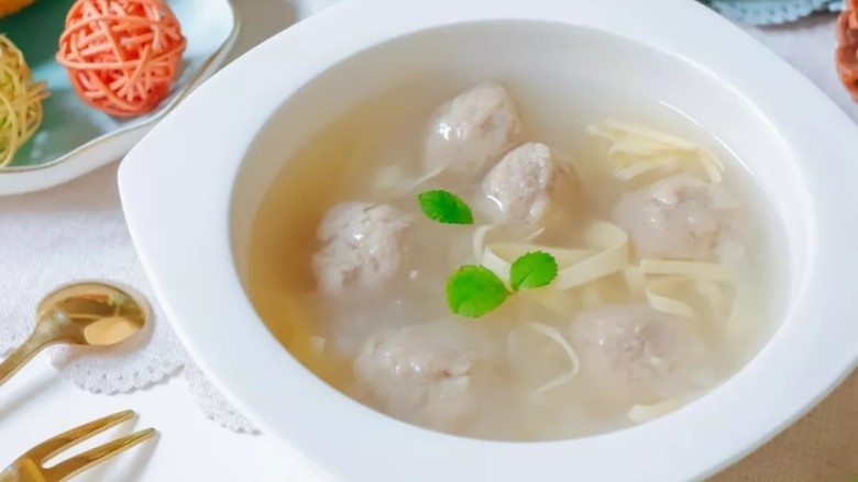萝卜肉丸汤