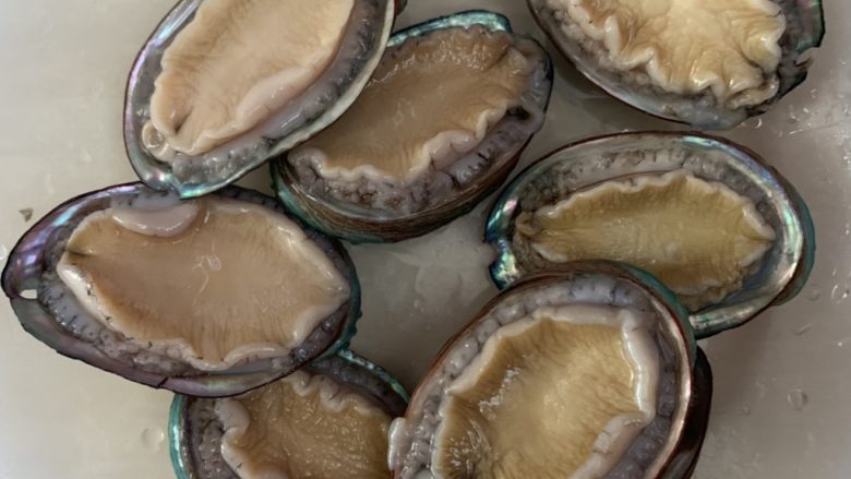 冬日暖心菜—红烧鲍鱼,洗