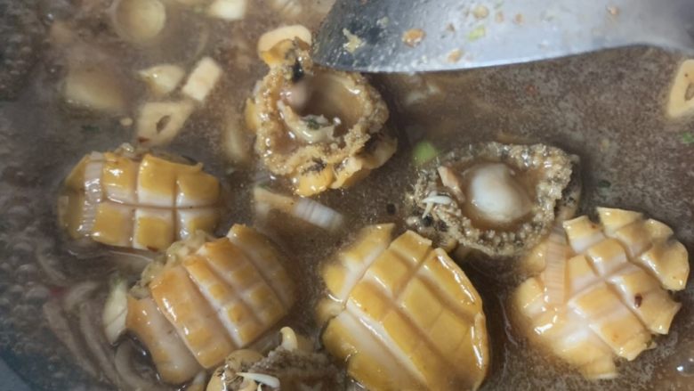 冬日暖心菜—红烧鲍鱼,放鲍鱼
