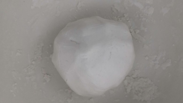 冬日暖心菜—酒酿丸子,把絮状的粉,揉成光滑的粉团