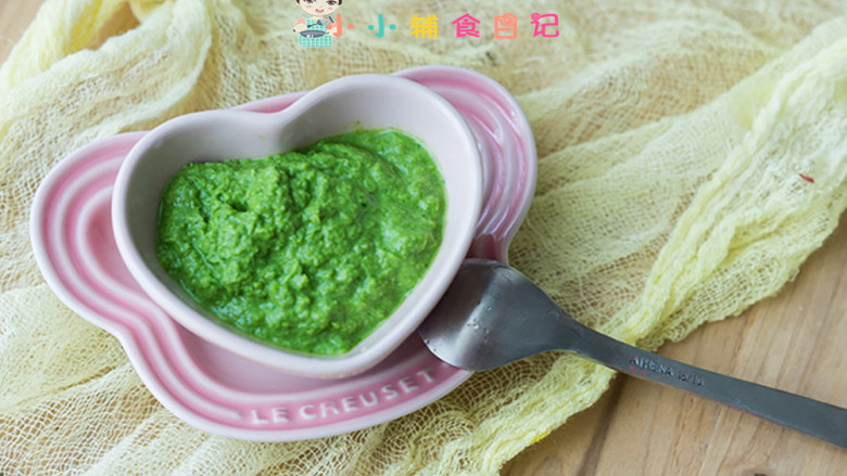 6个月以上蔬菜豆腐肉泥,冷冻的菜肉泥要提前一天放冷藏解冻,解冻后彻底加热再吃