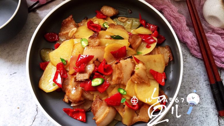 土豆回锅肉