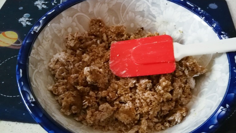 宫廷桃酥,翻拌均匀