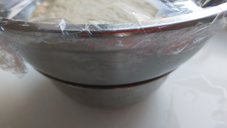 香酥牛肉饼,这样很快就会发起,冬季一小时后就可以做了。