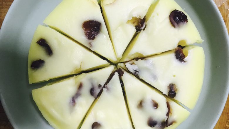 酸奶蛋糕,改刀切块