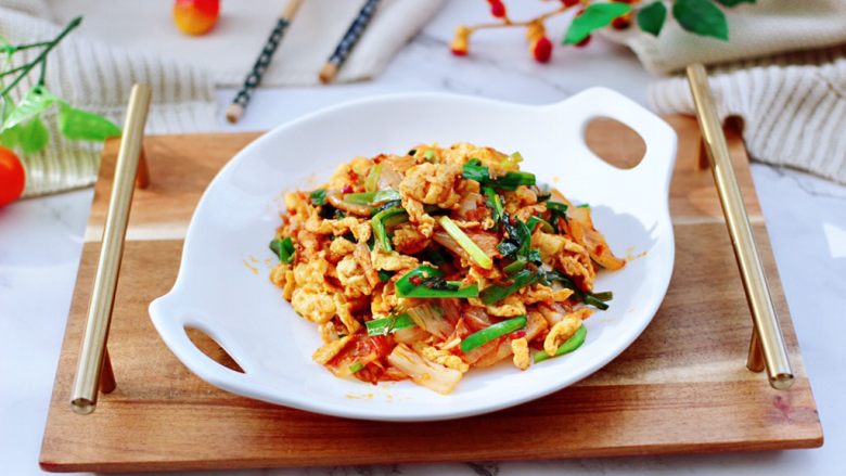 泡菜炒鸡蛋,成品一