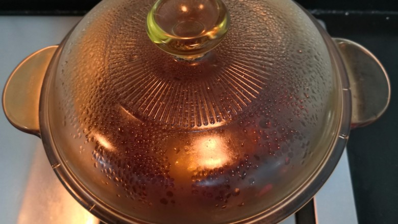 鸡蛋醪糟汤,再关小火,焖5分钟,即可盛出