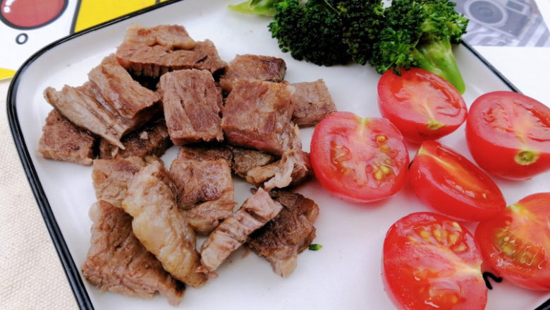宝宝生鲜,营养低脂,香煎牛排【小鹿优鲜】,成品图,可以享用美食啦!