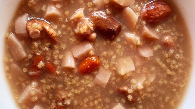 补肾补气粥-山药小米粥,早上起来就可以喝到美美的粥了