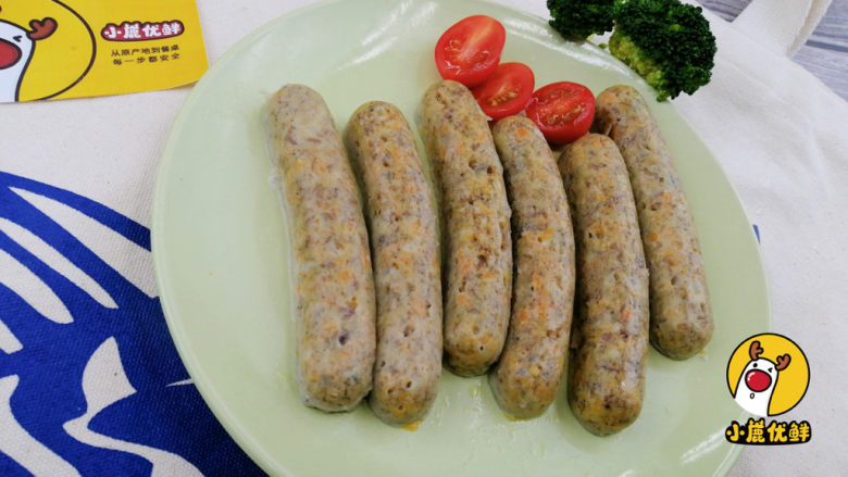 宝贝生鲜,补铁增强免疫力——胡萝卜牛肉肠【小鹿优鲜】,成品图。