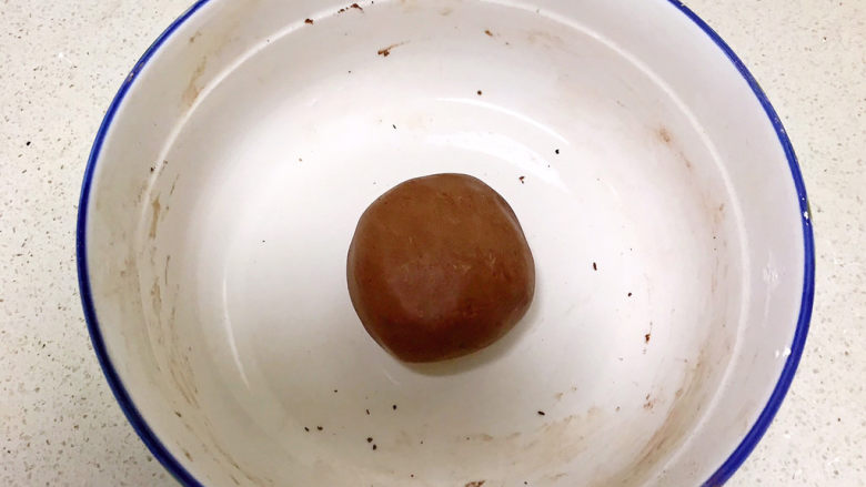 冬至美食 茄汁三味猫爪汤圆,揉成一个光滑的可可面团