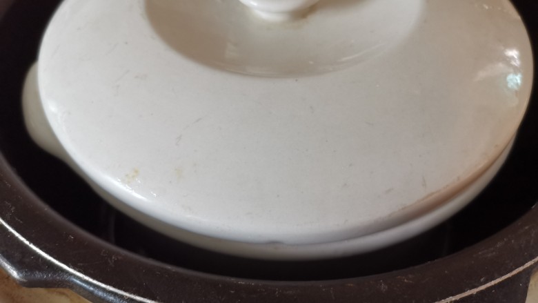 冬至美食~当归生姜羊肉汤,入高压锅炖二十分钟