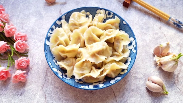 冬至美食  鸡蛋萝卜素馅饺子,宝贝说没想到素馅饺子原来这么好吃。