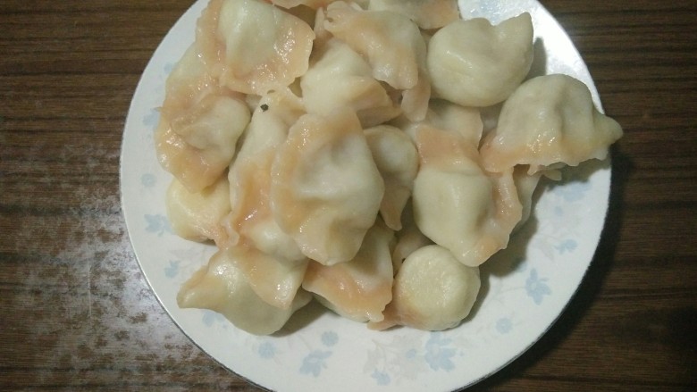 双色饺,颜色淡点