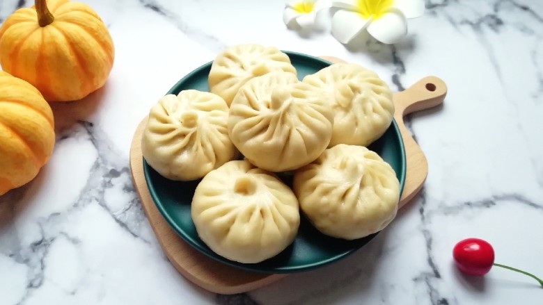 冬至美食 南瓜馅包子,闻起来好香啊!
