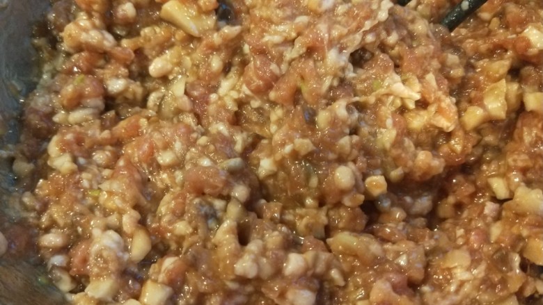 三鲜馄饨,搅拌均匀即可。