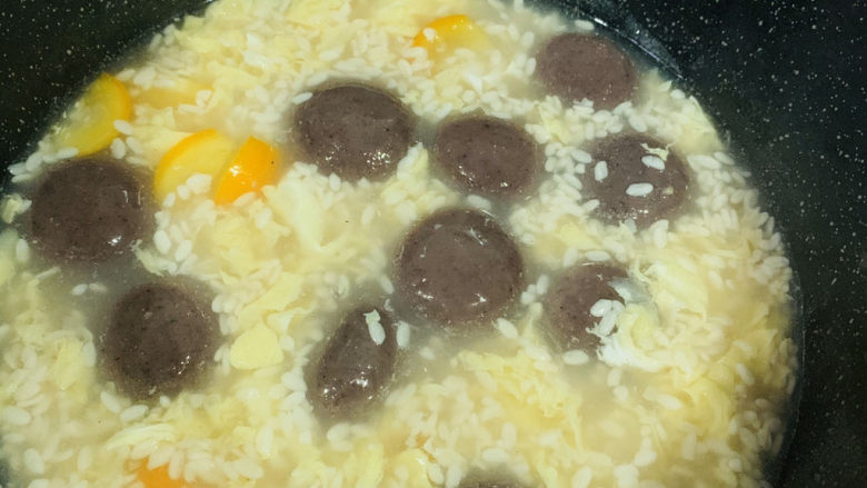 鸡蛋醪糟汤,蜂蜜搅拌均匀,即可出锅