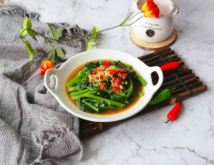 清炒木耳菜,汤汁拌饭吃 很香的