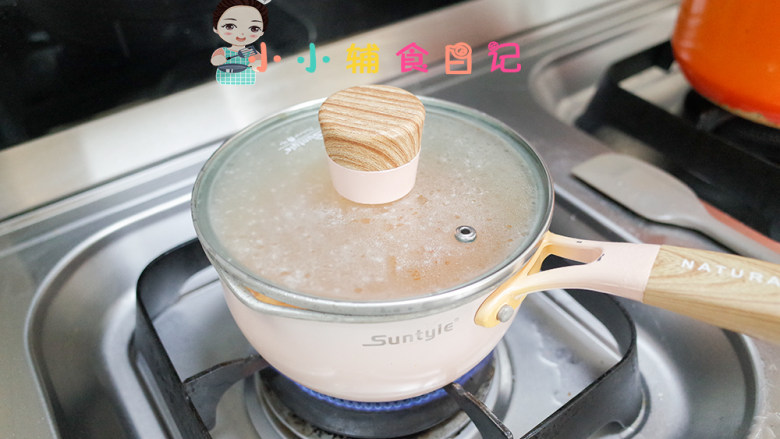 12个月以上番茄土豆牛肉汤,中小火煮15-20分钟,所有食材要煮透 味道互相融合才好吃