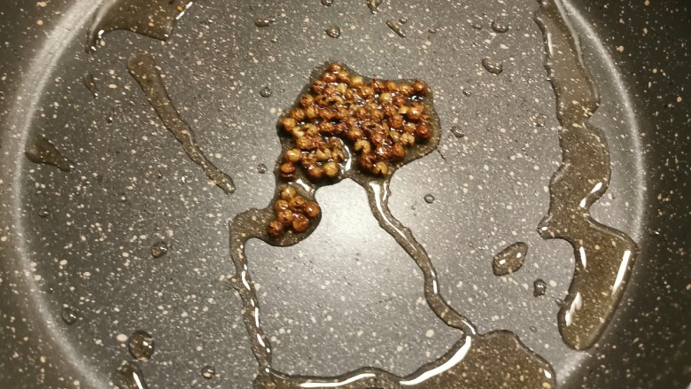 醋溜西葫芦,炸出香味