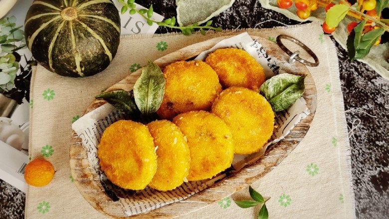 脆皮南瓜饼,外皮酥脆 软糯香甜