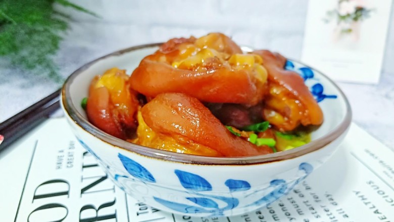 酱香猪蹄,猪蹄含有丰富的胶原蛋白、年夜饭来上这么一碗,家人们吃的乐不思蜀!