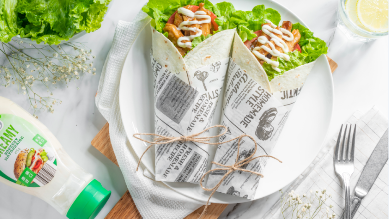 我们都无法抗拒的,热食低脂鸡肉卷饼,新鲜蔬菜与嫩滑鸡柳,大饼卷一切的满足,你学会了吗?